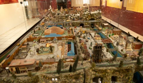 Exposição em Manaus apresenta prédios da cidade em versão de miniatura