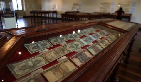Museu em Manaus tem coleção de cédulas com mais de 35 mil peças, conheça o lugar