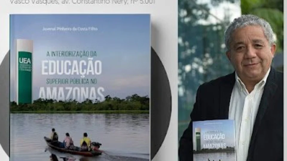 Professor universitário lança livro sobre educação no interior do Amazonas