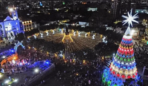 Largo de São Sebastião recebe ornamentação especial de natal