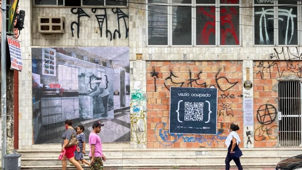 Projeto “Vazio Ocupado” faz reflexão sobre prédios abandonados em Manaus