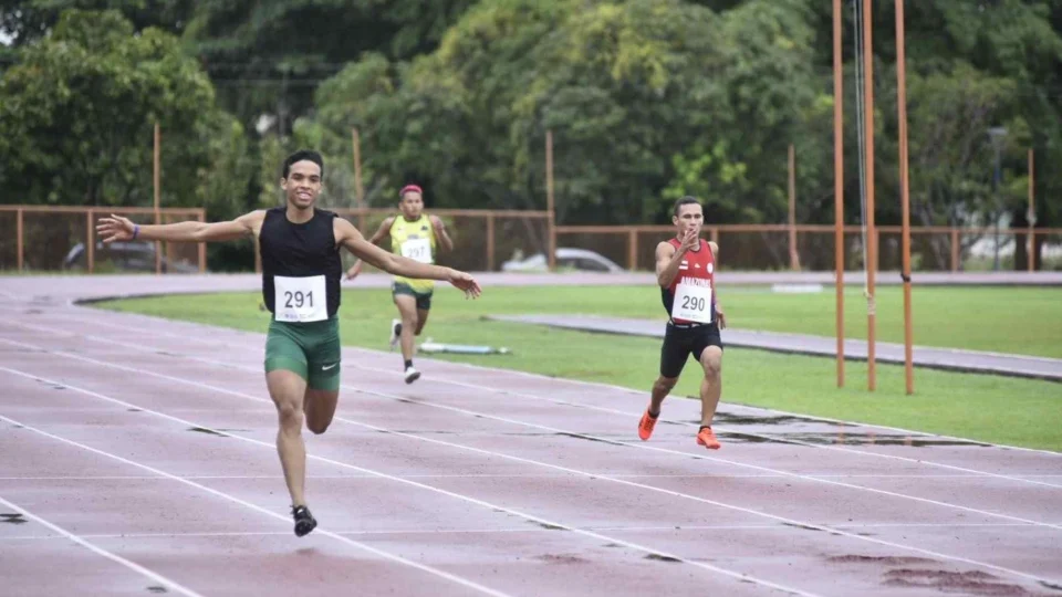 Campeonato de Atletismo classifica 24 atletas para seletiva nacional