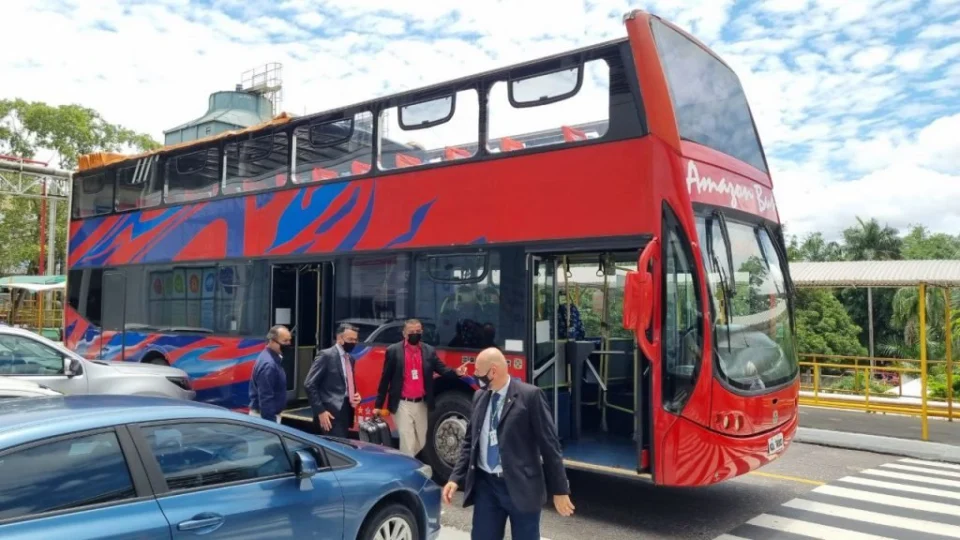 Empresas firmam parceria para levar turistas às fábricas do Polo Industrial de Manaus