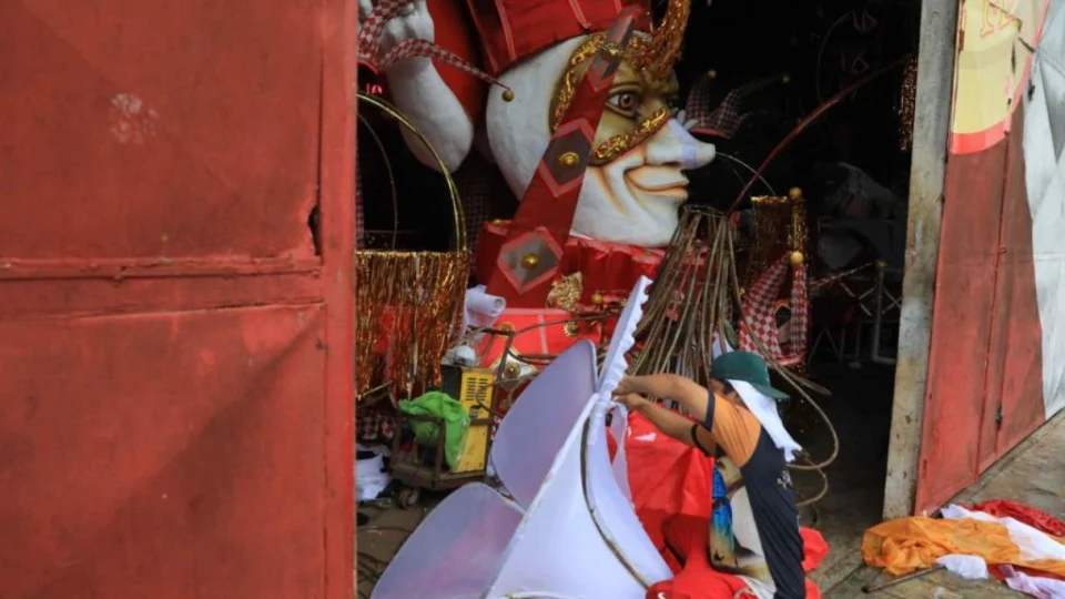 Escolas de samba de Manaus fazem últimos ajustes para Live de Carnaval