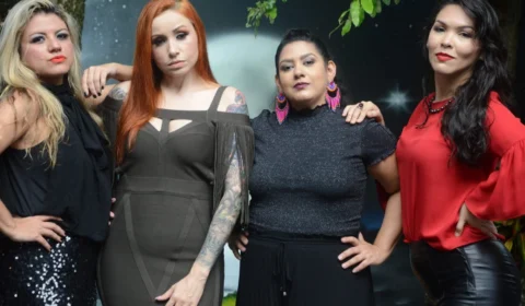 Mulheres Divas: lindas vozes ecoam canções de sucesso