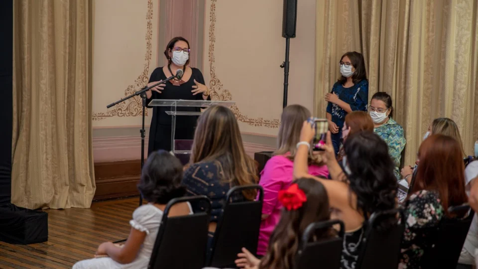 Evento gratuito promove participação feminina na ciência e tecnologia