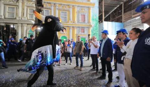 Galpões do Garantido e Caprichoso reabrem em Parintins