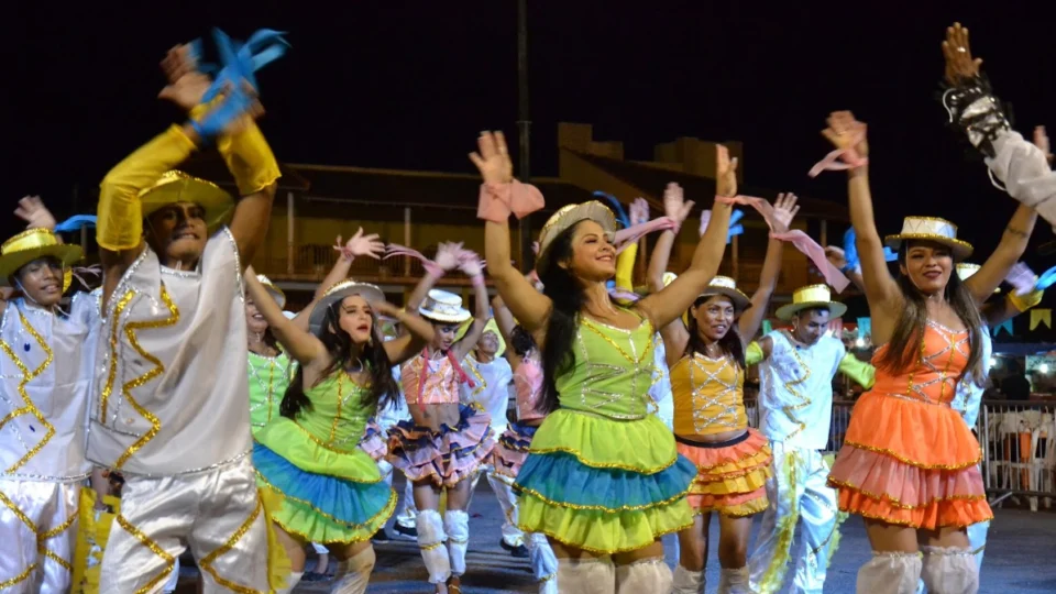 55ª Festividades Folclóricas de Parintins agitam cidade antes do Festival