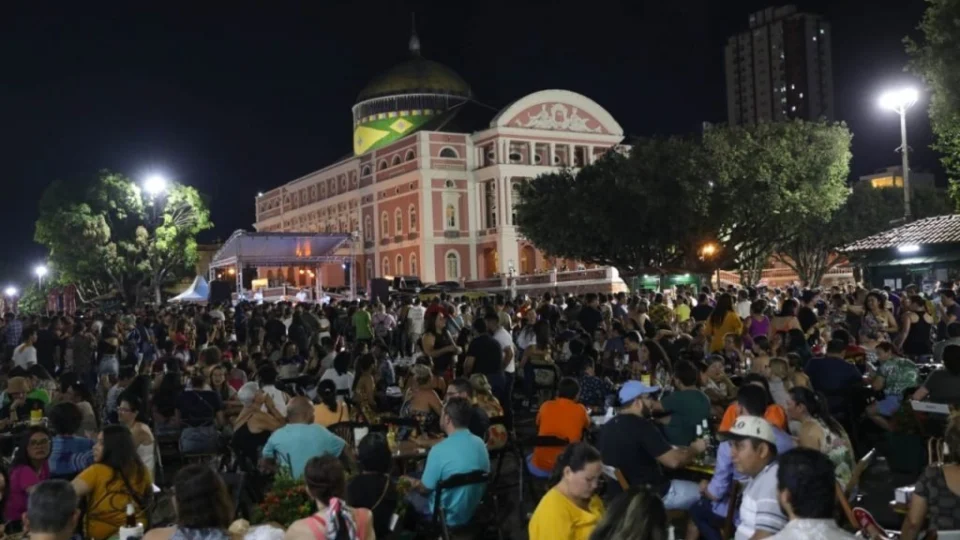 Tacacá na Bossa apresenta “Especial Chico Buarque” em Manaus