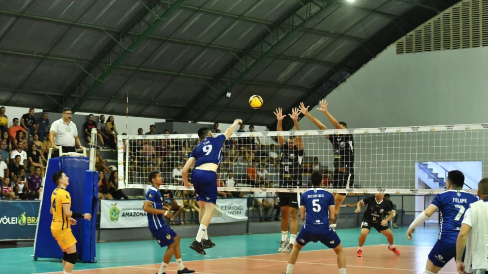 Última rodada da Superliga Nacional C de Vôlei masculino em Manaus define três equipes da casa nas semifinais