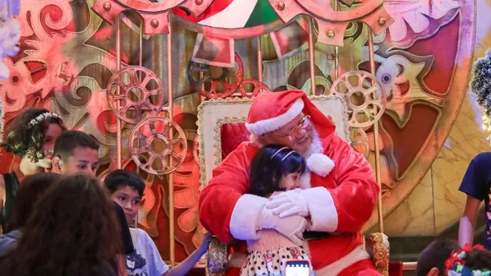 Conheça os pontos atrativos disponíveis para visitação no Largo de São Sebastião neste período natalino