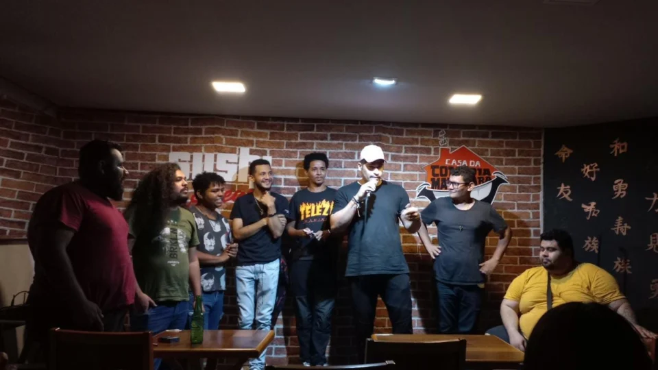 Terceira edição da “Noite de Papagaiada” acontece nesta segunda, dia 6