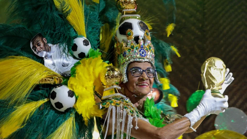 Carnaval na Floresta: concursos de Fantasias Adulto e de Máscaras marcam Domingo de Carnaval em Manaus