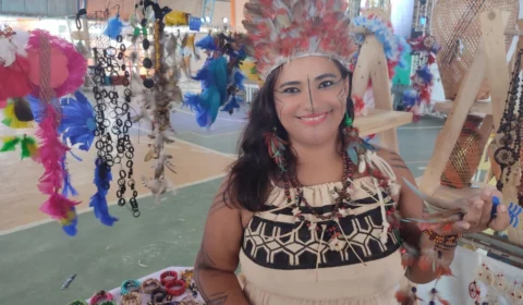 Feira de Artesanato Indígena é realizada durante festa em Rio Preto da Eva