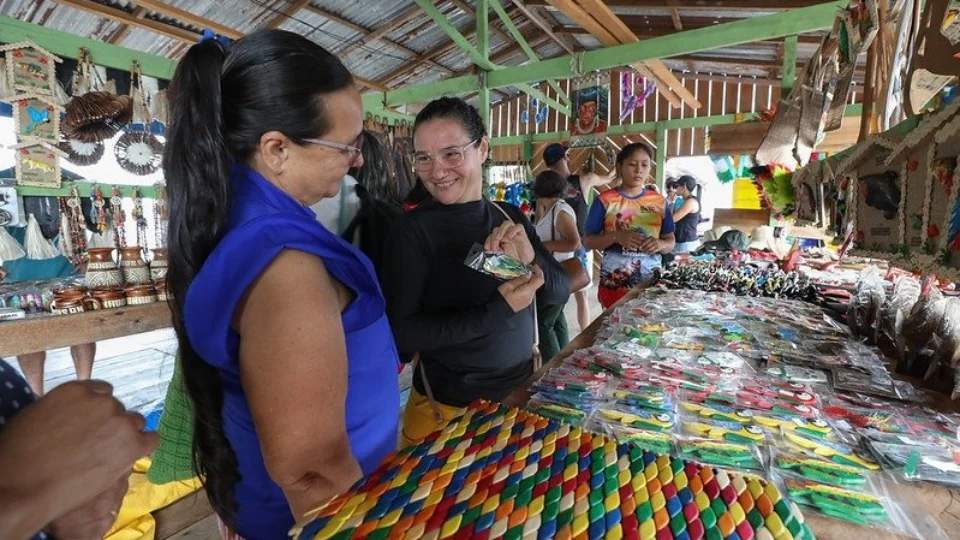 Dia Nacional do Turismo: trabalhadores do setor relatam como é apresentar o Amazonas para visitantes