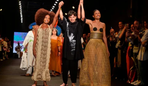 Amazon Poranga Fashion: Conheça trabalhos que levam a moda indígena da Amazônia para o mundo