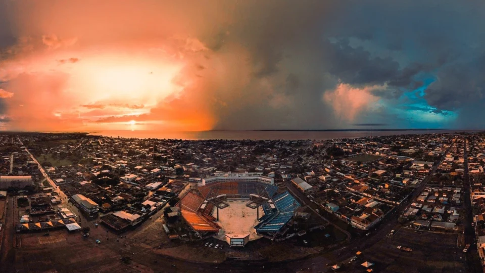 Três lugares para tirar foto no pôr do sol em Parintins