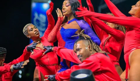 Noite histórica: Festa dos Visitantes inédita no Bumbódromo é grande êxito e reinventa uma tradição do Festival de Parintins