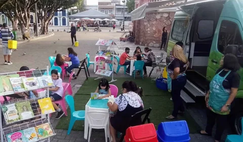 Programa Mania de Ler destaca a importância da contação de histórias para crianças