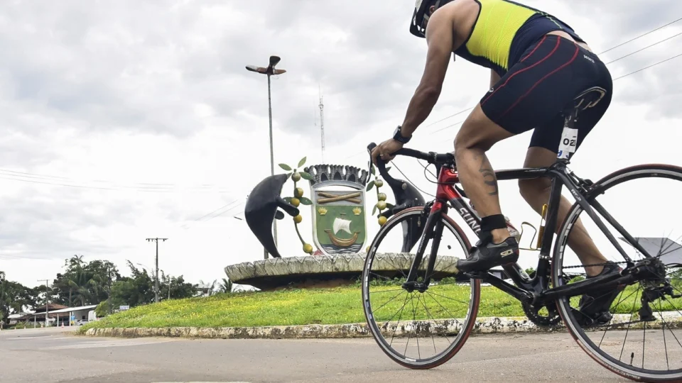 AirãoMan: turismo esportivo movimenta o município de Novo Airão