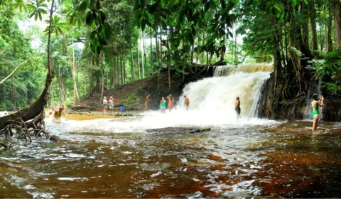 5 cachoeiras para se refrescar em Presidente Figueiredo