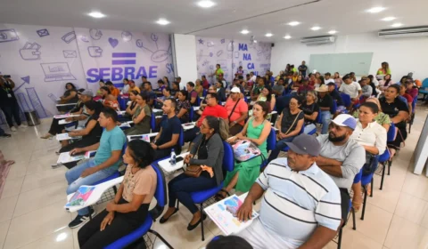 Em Manacapuru, Governo do Amazonas qualifica turismo e implanta ferramenta de informações turísticas