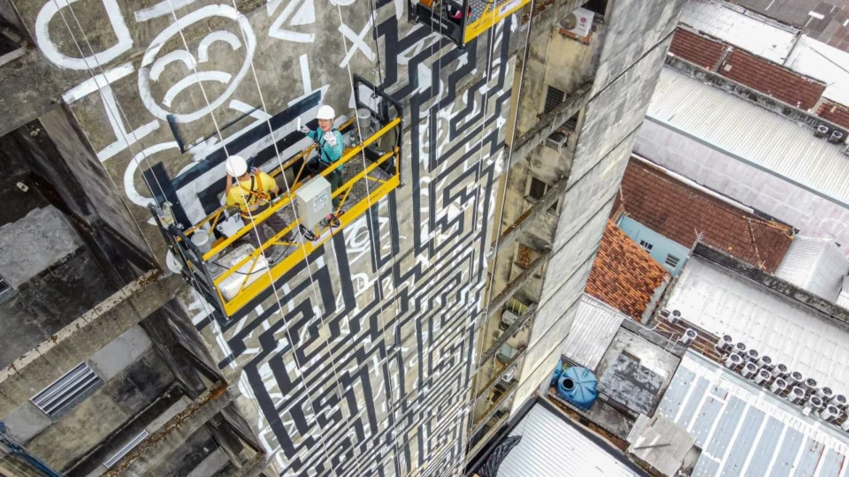 Edifícios se transformam em ‘telas gigantes’ para receber criações artísticas, em Manaus