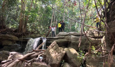 Airão Velho ganha nova trilha para visitação turística da Cachoeira de São Domingos