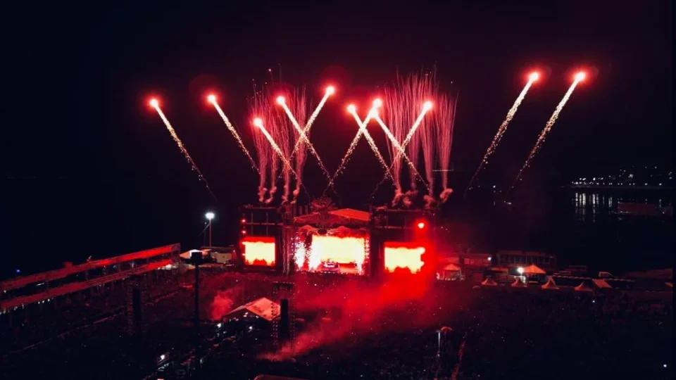 David Guetta encerra primeira noite do #SouManaus 2023 com sucesso de públicoDavid Guetta encerra primeira noite do #SouManaus 2023 com sucesso de públicoDavid Guetta encerra primeira noite do #SouManaus 2023 com sucesso de público