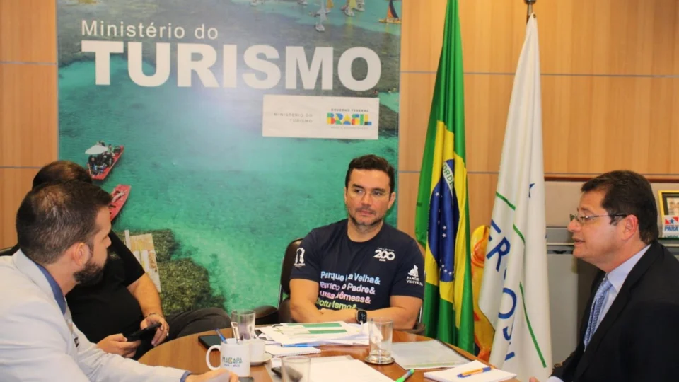 Governo do Amazonas apresenta, em Brasília, projetos para desenvolvimento urbano dos municípios com vocação turística