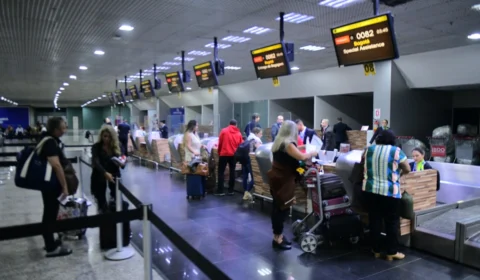 Amazonastur lista dicas para economizar na compra de passagens aéreas