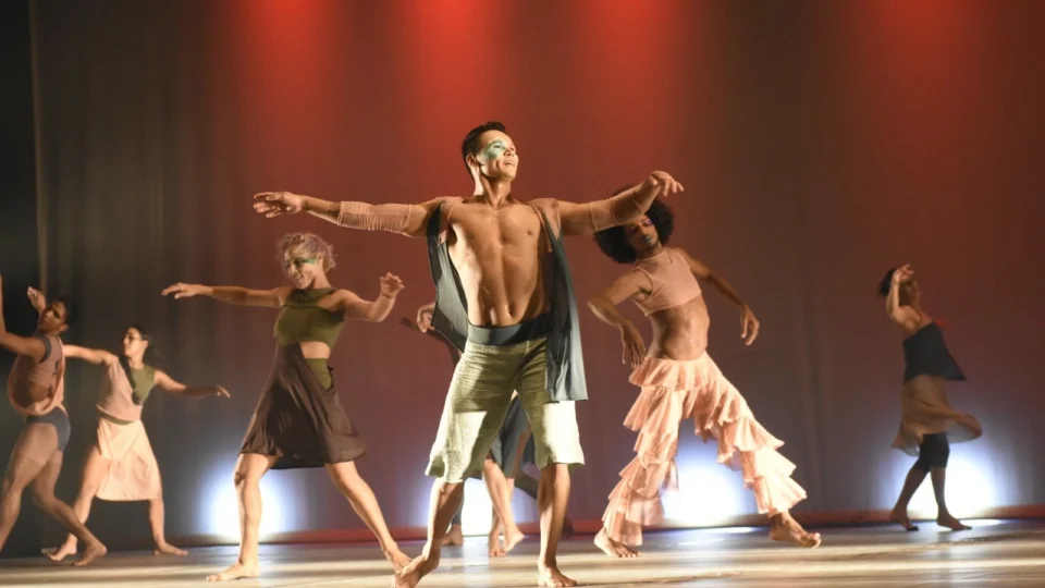 Corpo de Dança do Amazonas se apresenta pela primeira vez no Teatro Nelson Rodrigues no Rio de Janeiro