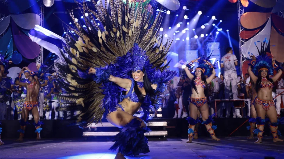 Primeira noite do Carnaboi 2024 é sucesso de público