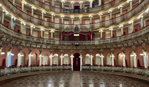 Teatro Amazonas passa por serviços de manutenção, conservação e restauro