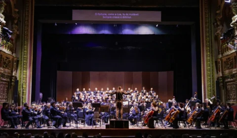 Estreia de ‘Carmina Burana’ na Temporada dos Corpos Artísticos encanta amazonenses e turistas no Teatro Amazonas