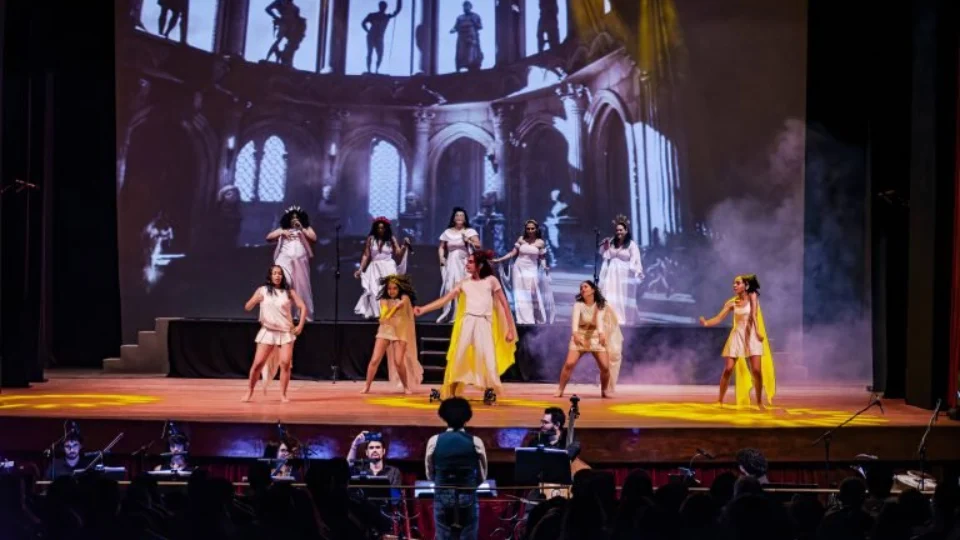 Concerto de violões e clássicos da Disney marcam última semana de maio no Teatro Amazonas