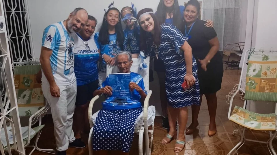 Livro de toadas do Boi-Bumbá Caprichoso tem sua segunda edição ampliada lançada