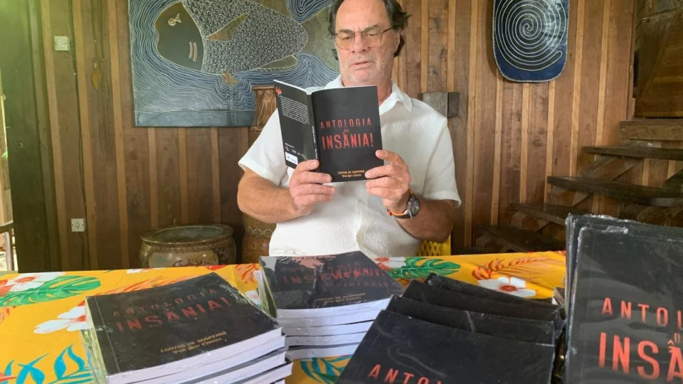 Buy Chaves se aventura pela literatura e lança livro de contos ‘Antologia da Insânia’