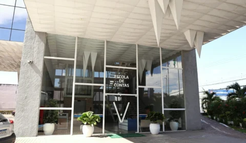 Escola de Contas do TCE-AM lança concurso sobre soluções de sustentabilidade na Amazônia