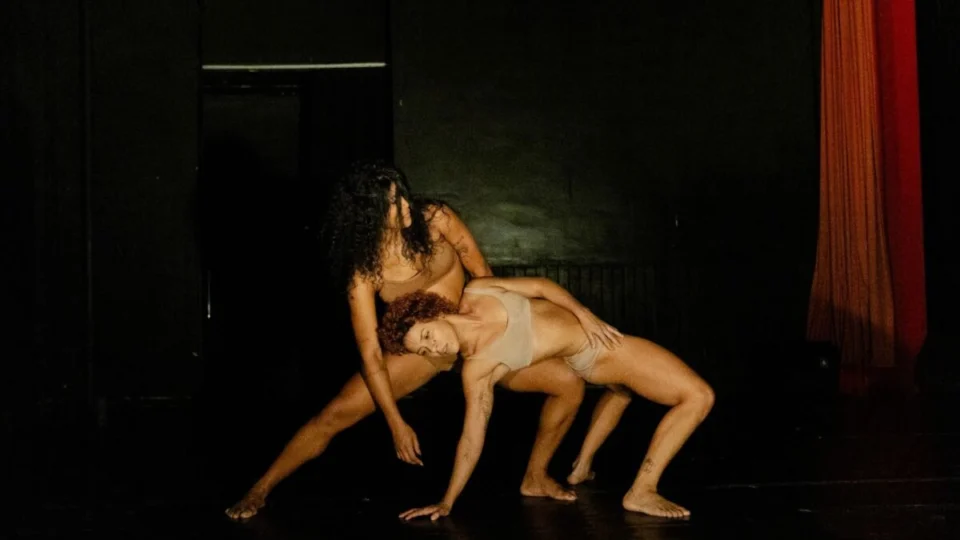 Estreia do espetáculo ‘Urutau’ no Teatro Amazonas oferece uma imersão no mundo da dança contemporânea