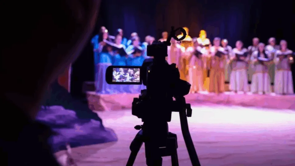 População do interior do Amazonas recebe espetáculos natalinos online