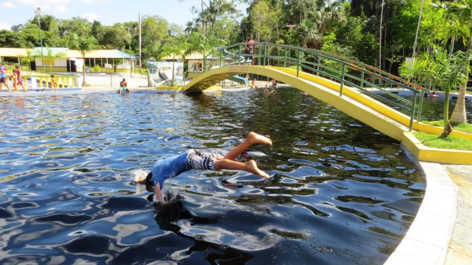 Piscina com águas do rio é atração turística em Borba-Am, conheça o lugar