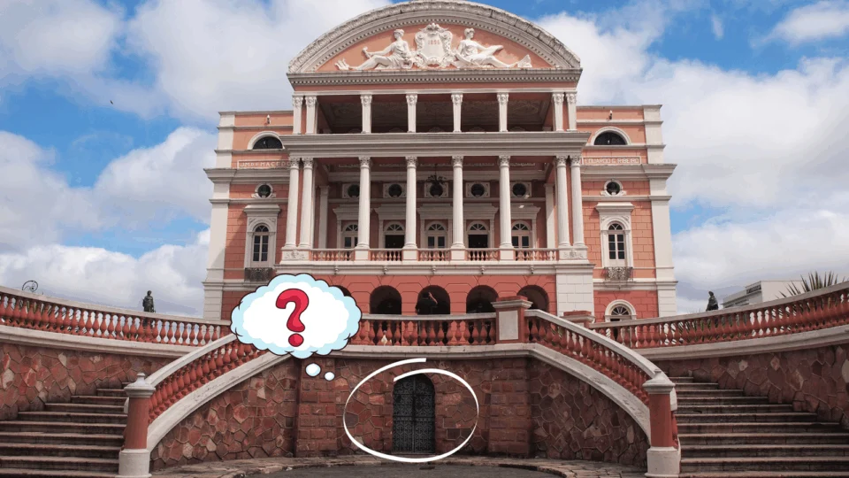 Descubra o que se esconde na porta “secreta” do Teatro Amazonas