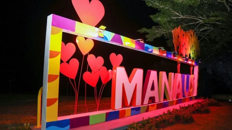 Letreiro da Ponta Negra – Conheça atração instagramável da capital