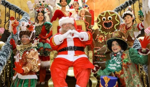 O incrível “Mundo Encantado do Natal” inicia com parada natalina neste domingo