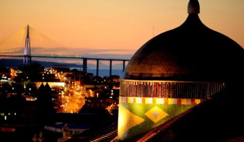Passeio em Manaus apresenta 120 anos de história do Teatro Amazonas, saiba onde é