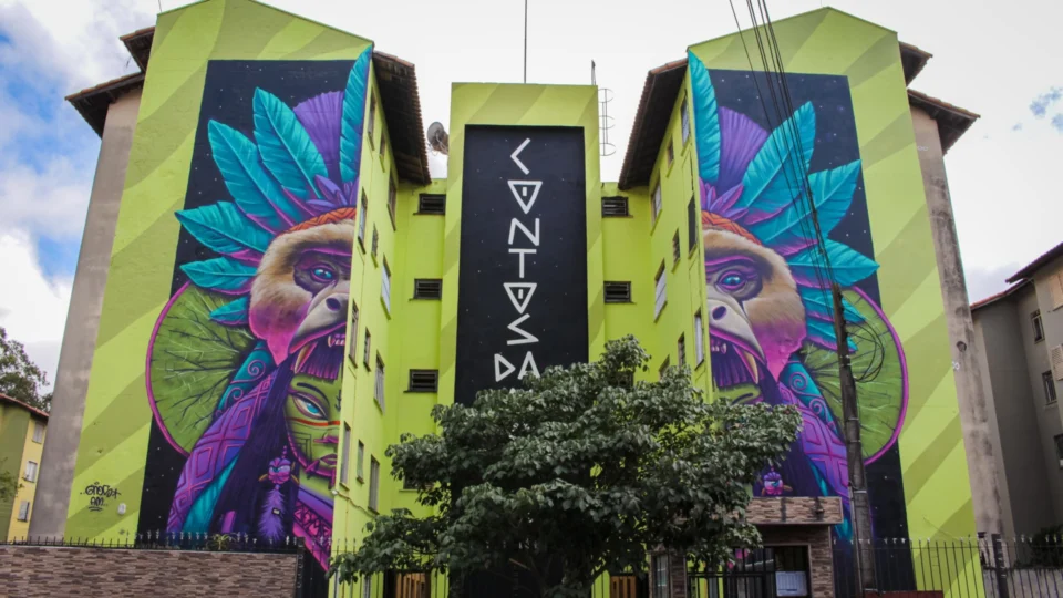 Artista amazonense estampa símbolo de luta pela preservação da Amazônia em obra visual em SP