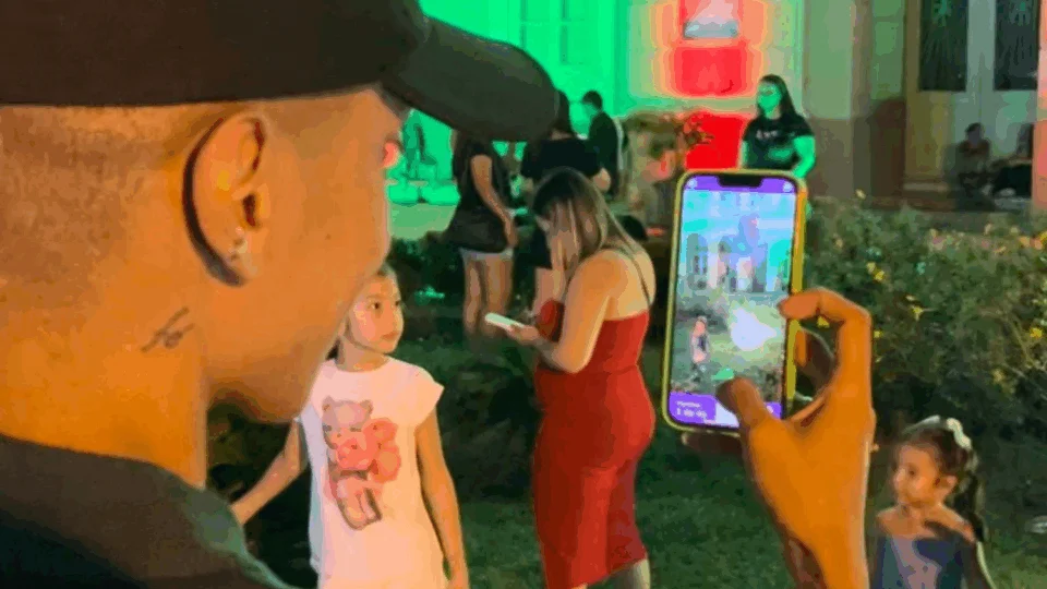 Aplicativo de Natal transforma temporada em experiência imersiva, combinando temática natalina com tecnologia