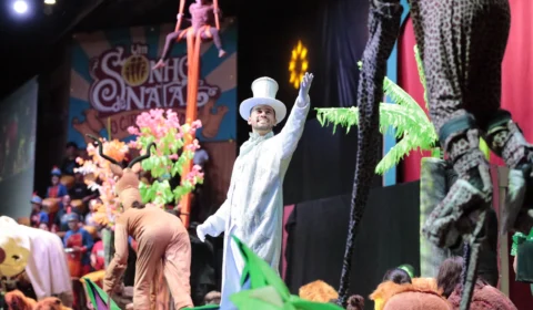 Espetáculo ‘Um Sonho de Natal – Na Fábrica de Brinquedos’ celebra a magia natalina em Manaus