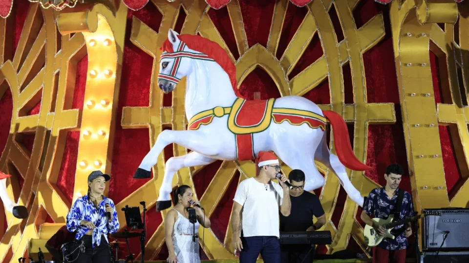 Espetáculos de teatro e música abrem a agenda natalina do Largo de São Sebastião